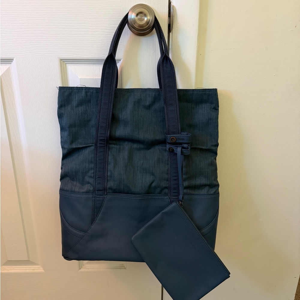 Lululemon Go Wild Denim/Navy Blue Tote Bag with Pouch